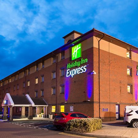 Holiday Inn Express Birmingham Oldbury By Ihg Oldbury (West Midlands) Exterior foto