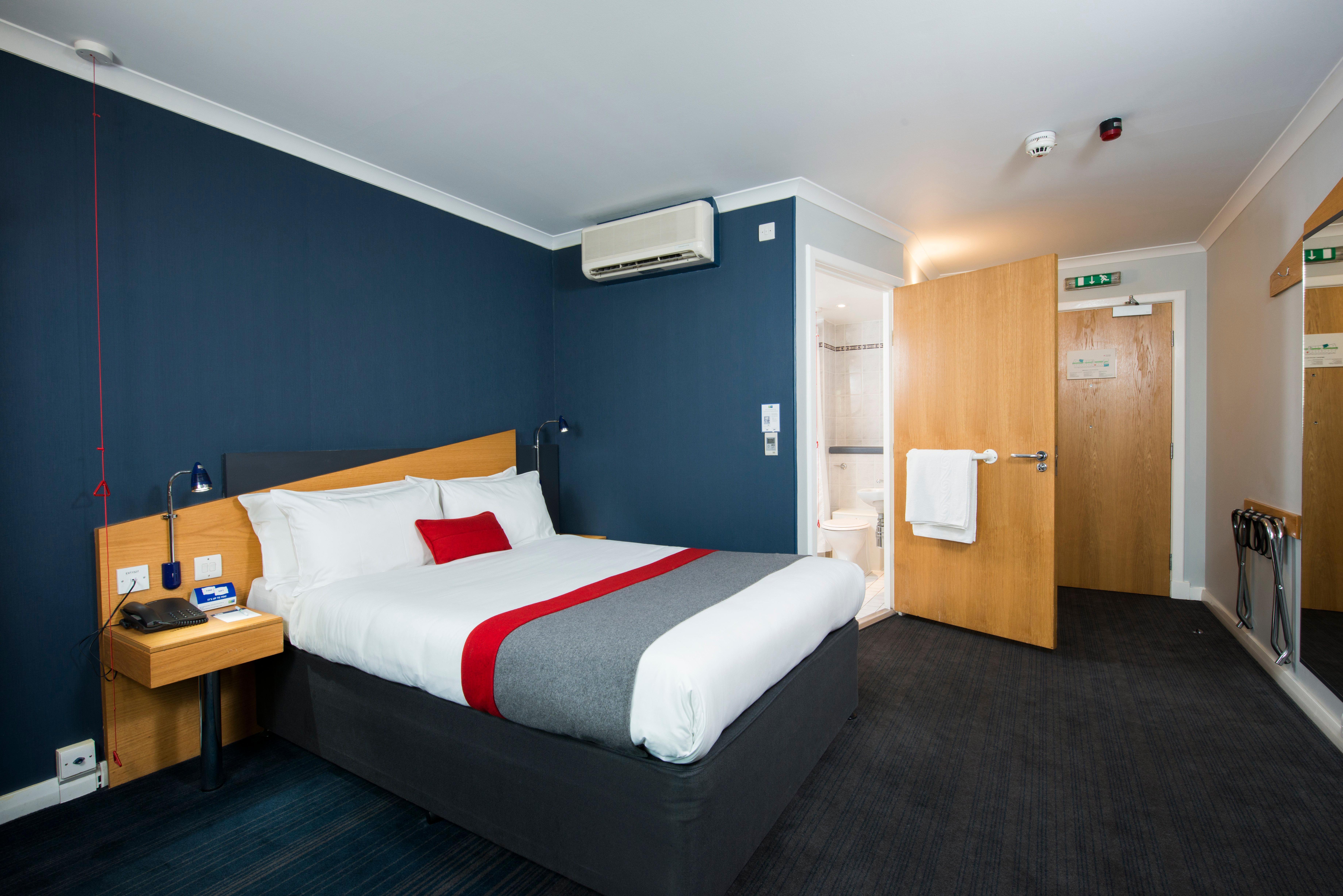 Holiday Inn Express Birmingham Oldbury By Ihg Oldbury (West Midlands) Exterior foto