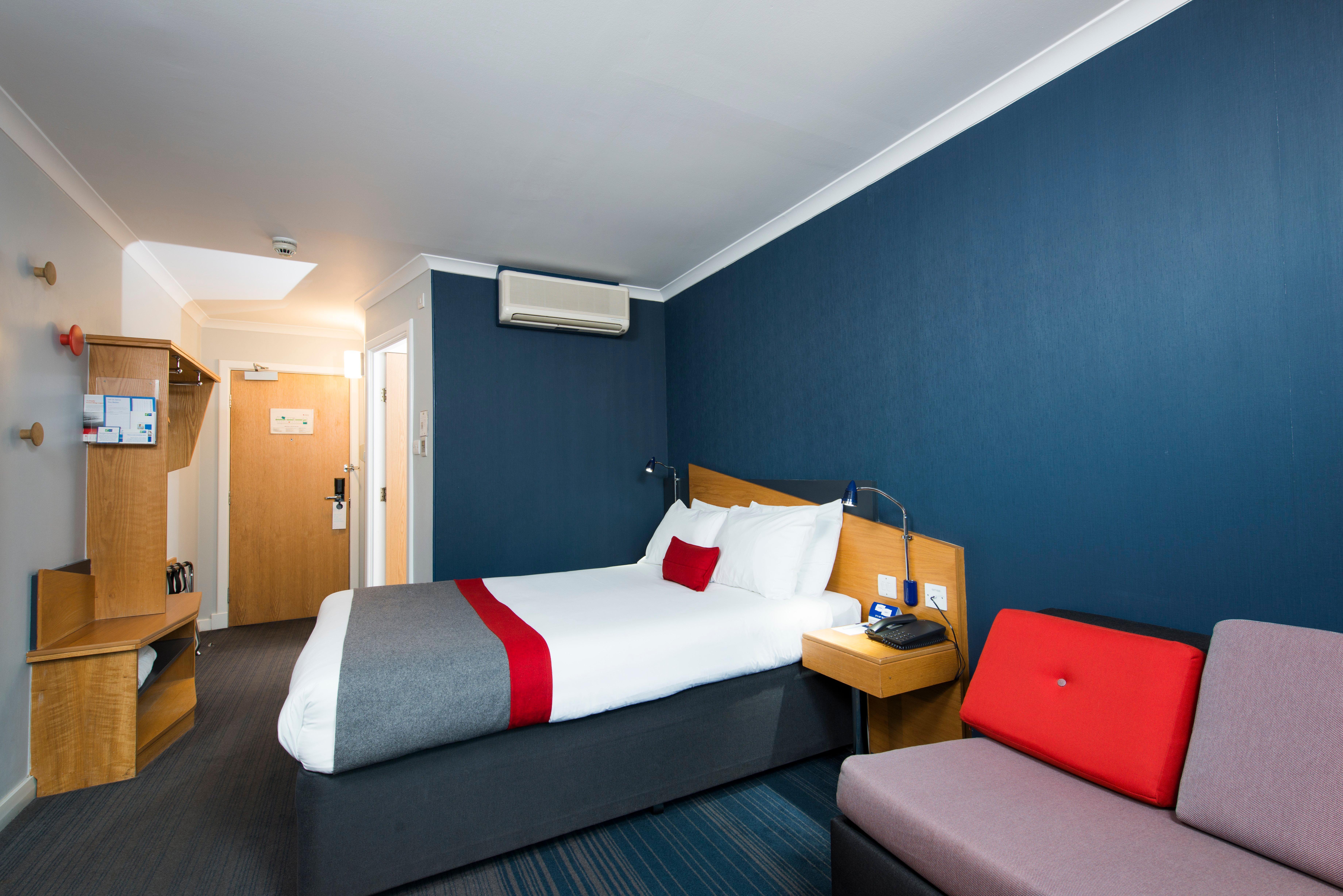 Holiday Inn Express Birmingham Oldbury By Ihg Oldbury (West Midlands) Exterior foto