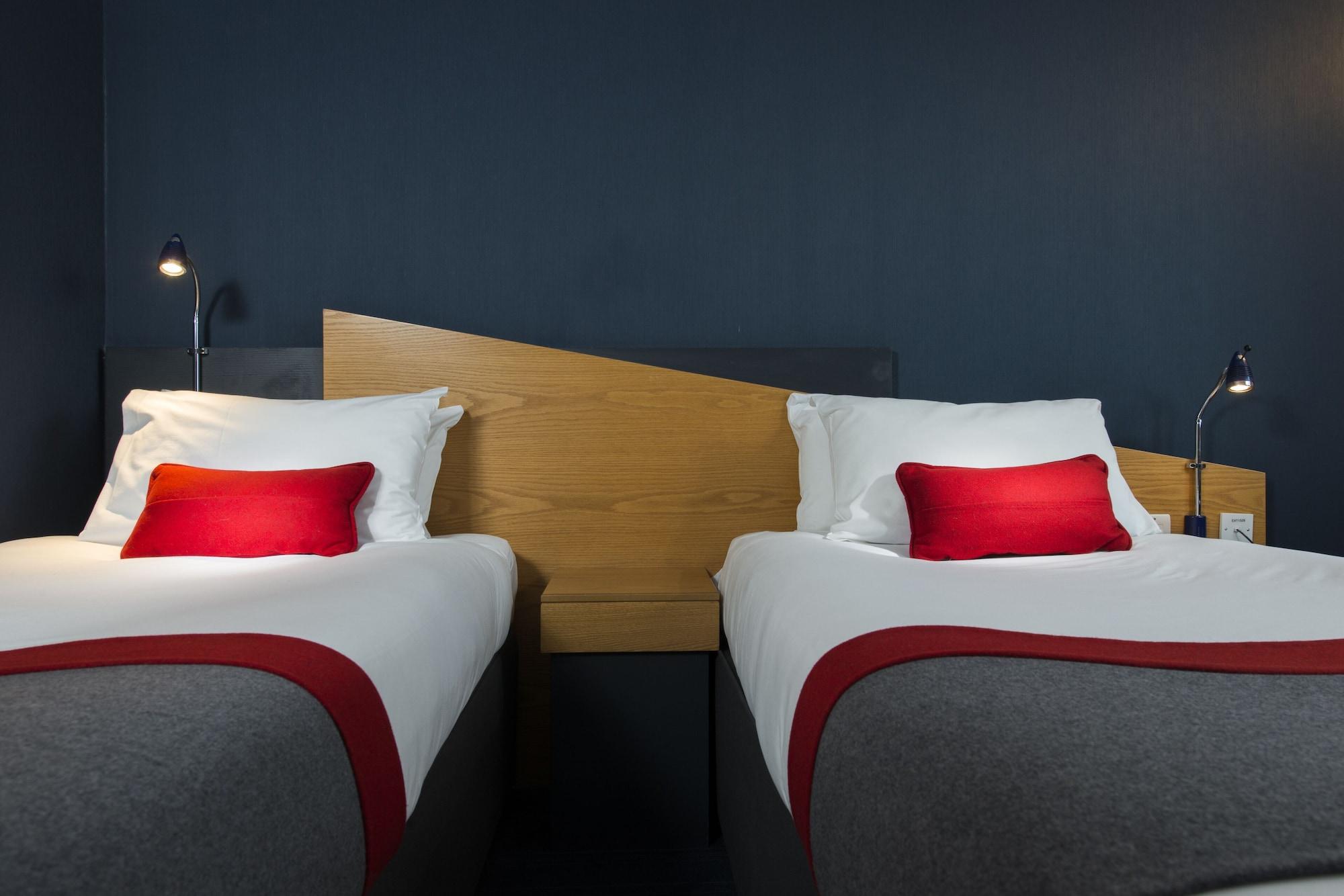 Holiday Inn Express Birmingham Oldbury By Ihg Oldbury (West Midlands) Exterior foto