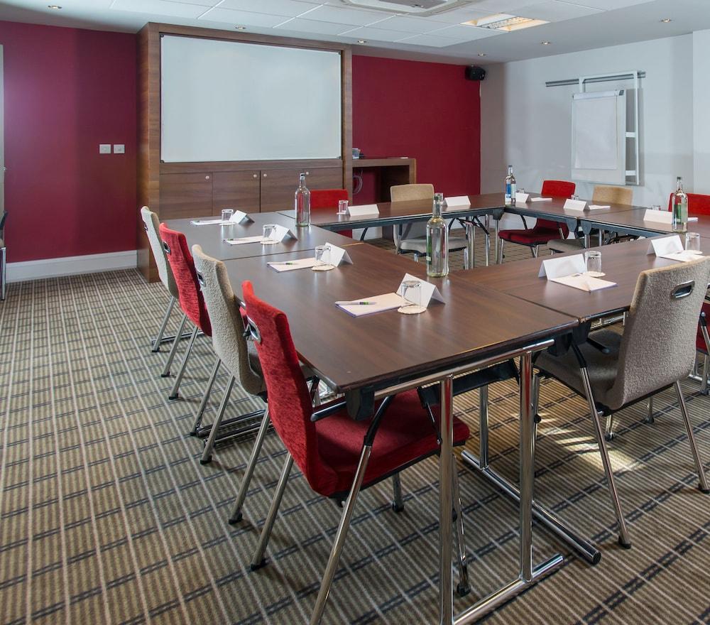 Holiday Inn Express Birmingham Oldbury By Ihg Oldbury (West Midlands) Exterior foto