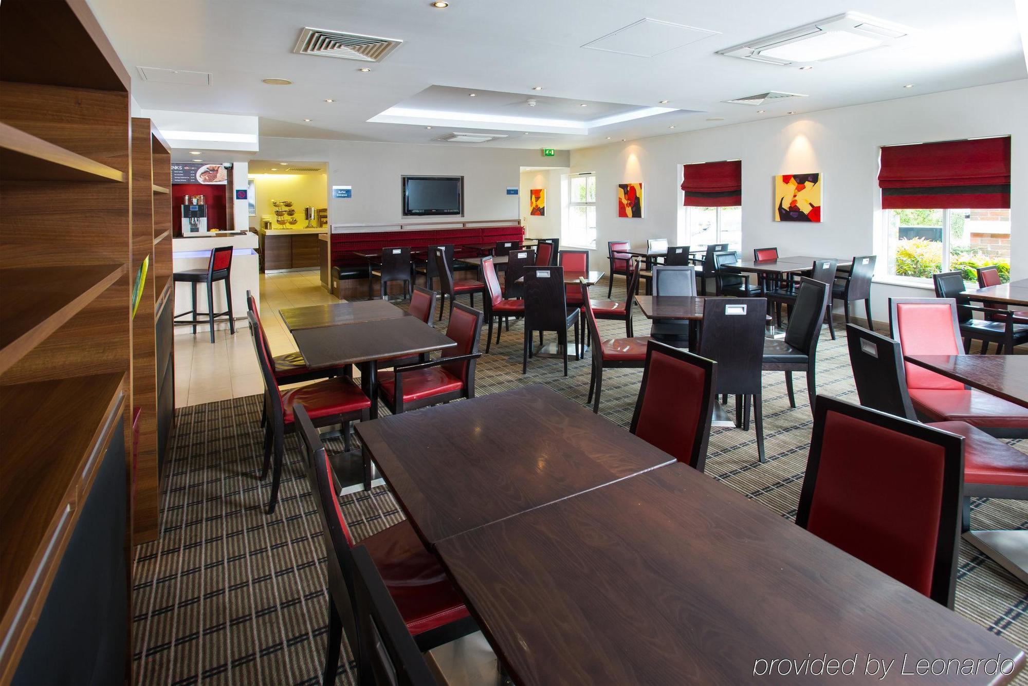 Holiday Inn Express Birmingham Oldbury By Ihg Oldbury (West Midlands) Exterior foto