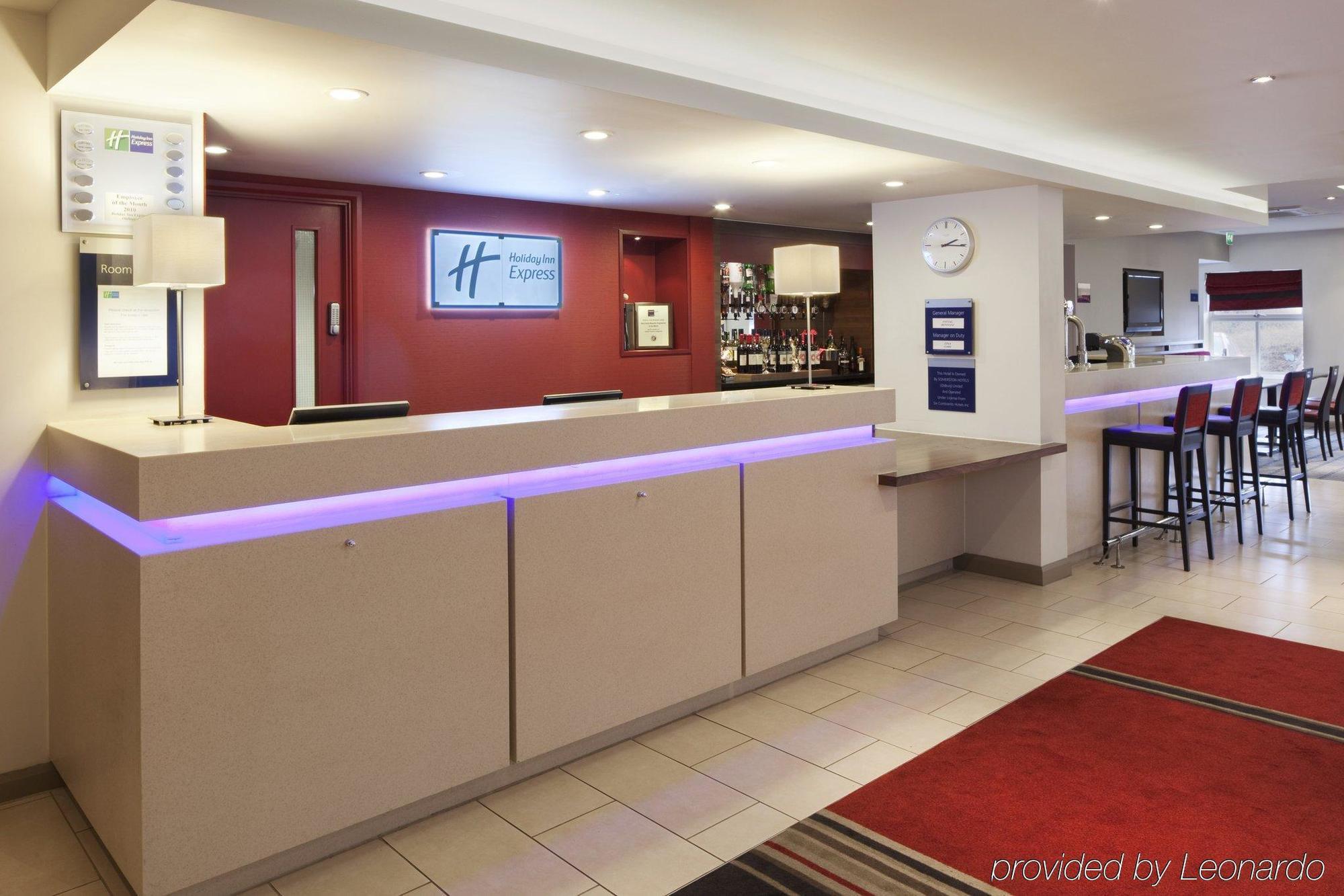 Holiday Inn Express Birmingham Oldbury By Ihg Oldbury (West Midlands) Exterior foto