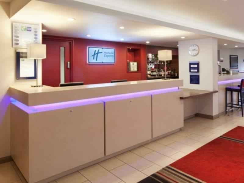 Holiday Inn Express Birmingham Oldbury By Ihg Oldbury (West Midlands) Exterior foto