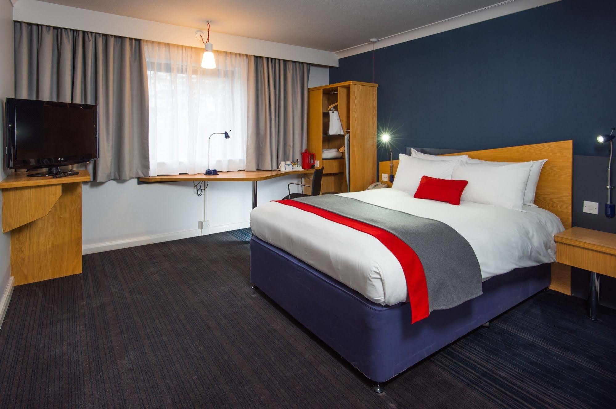 Holiday Inn Express Birmingham Oldbury By Ihg Oldbury (West Midlands) Exterior foto